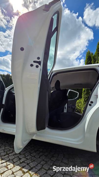 Dacia Sandero Salon ASO bezwypadkowy manualna Sanok sprzedam