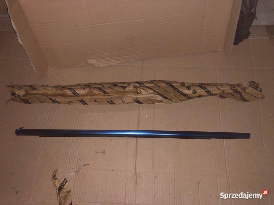 Jeep Cherokee listwa zgarniająca drzwi tył śląskie