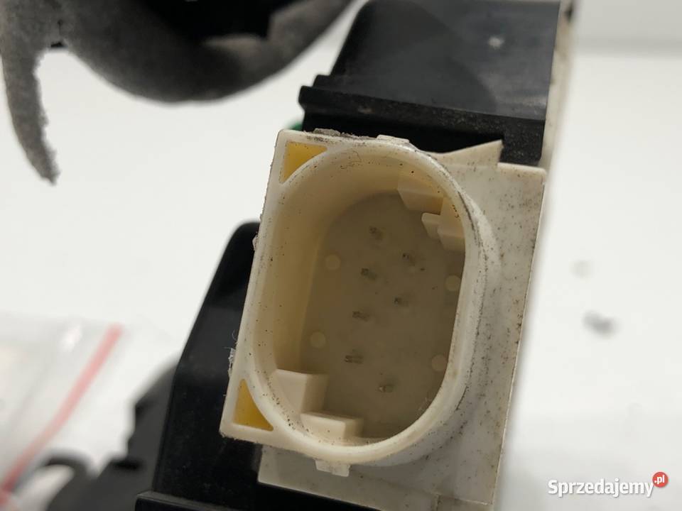 ZAMEK DRZWI PRAWY PRZÓD MINI R56 Hatchback