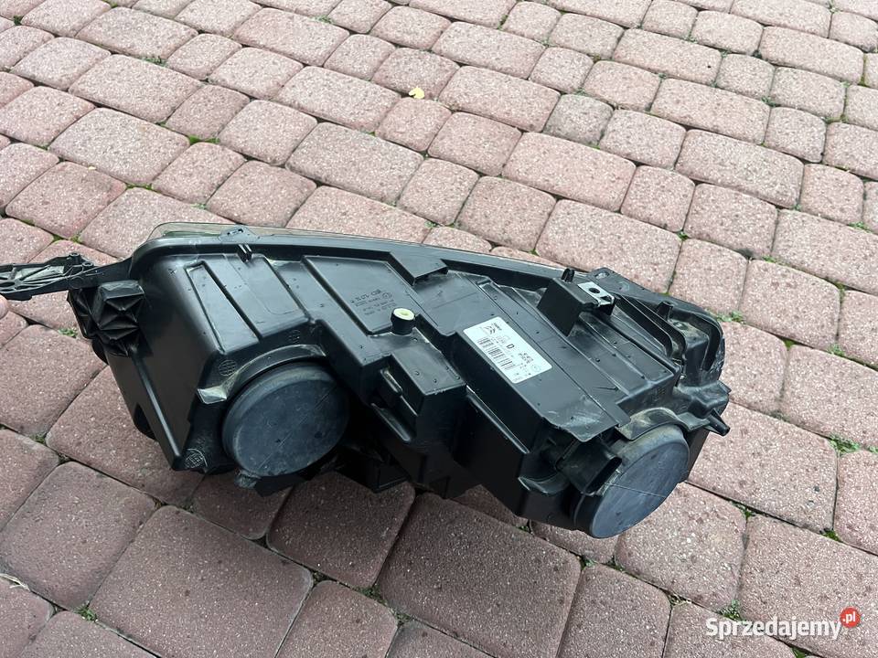 Lampa reflektor Citroen Berlingo 90146120 Rymanów