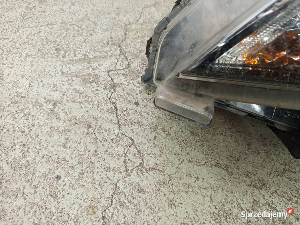 Reflektor lewy nissan leaf 17 roku orginalny osobowe Rzeszów