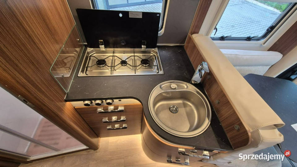 samochody kempingowe HymerEriba BMCT 680 Kampery