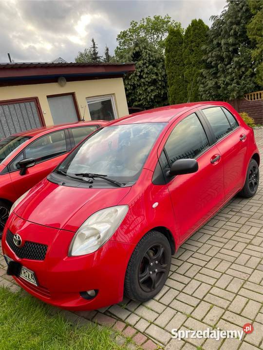 Toyota Yaris ll 13 vvti Polski salon 2wł 120 kupiony w polskim salonie małopolskie Tarnów sprzedam