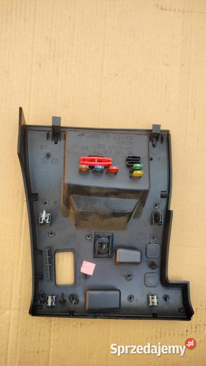 Osłona skrzynki bezpieczników wewnętrzna Peugeot Bydgoszcz