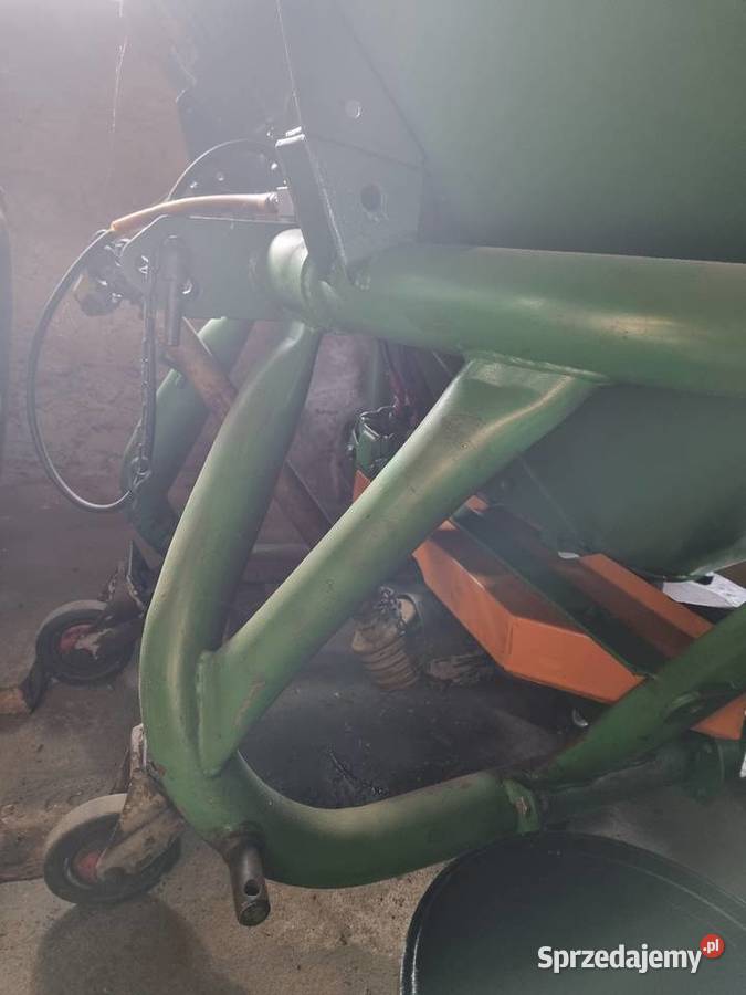 Rozsiewacz nawozów Amazone dwutalerzowy Zbójno sprzedam