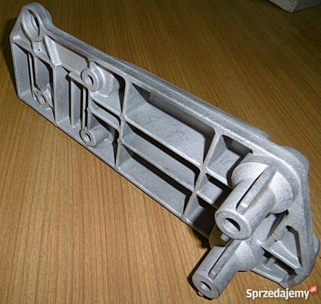 Volvo 960 wspornik alternatora kat Volvo 1397738 osobowe Ostrów Wielkopolski sprzedam