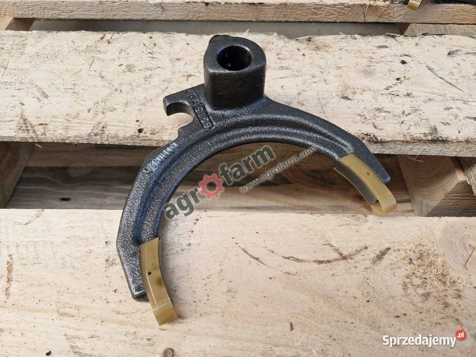Widełka skrzyni biegów John Deere 6120 6320 6400