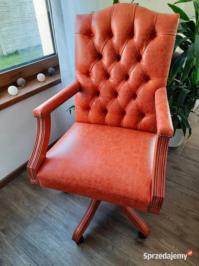 Fotel biurowy Chesterfield Postarzana skóra Poznań sprzedam