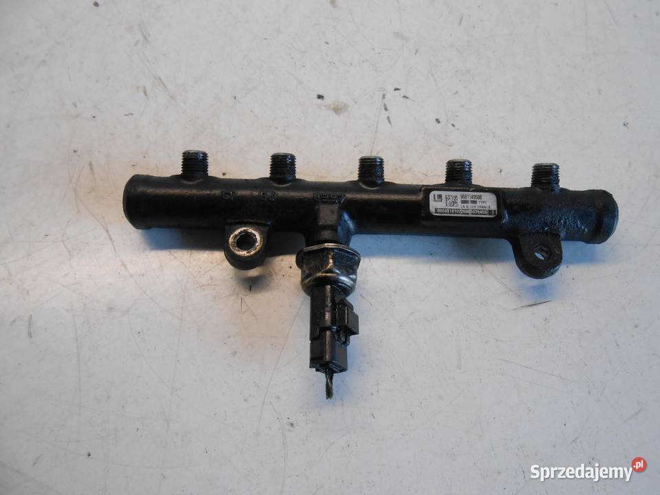 LISTWA WTRYSKOWA VOLVO V50 20 D 136