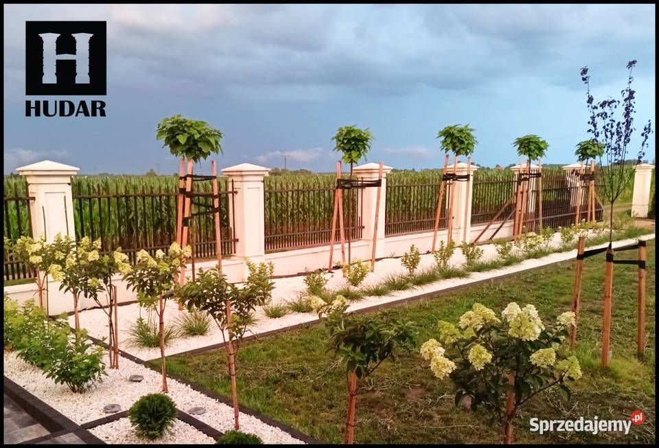 Słupy betonowe słupki stylowe dworkowe pałacowe Wrocław