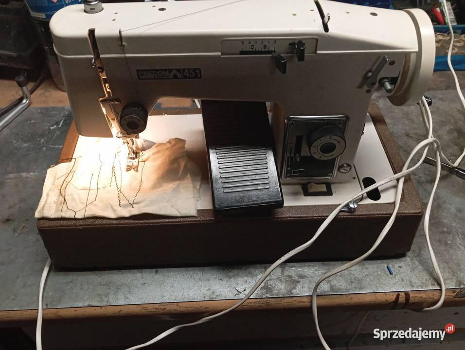 Maszyna do szycia Łucznik 451 Świeradów-Zdrój