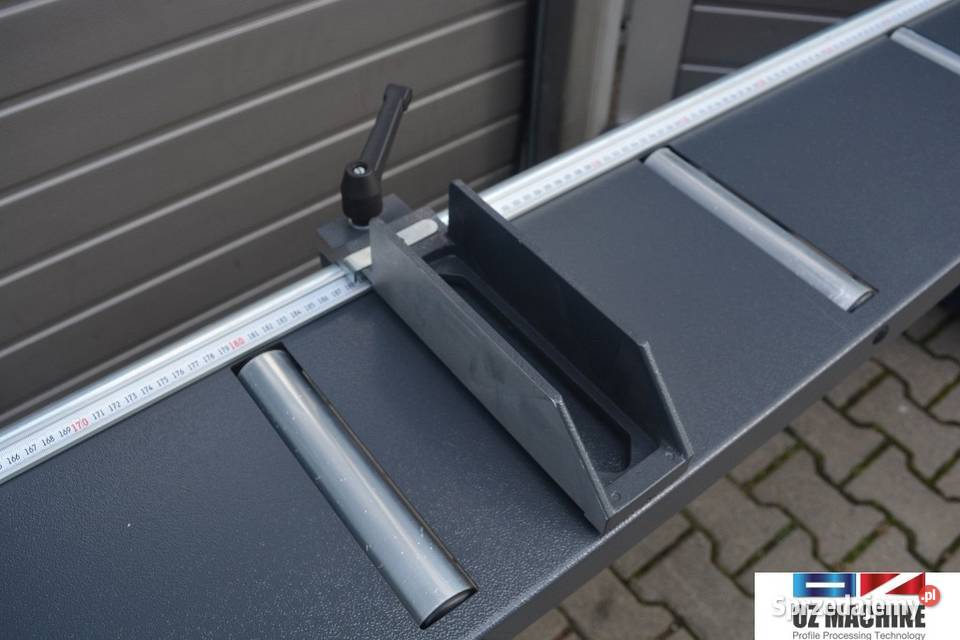 Przenośnik K 3000 stół podawczy manualny