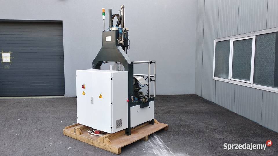 Maszyna do produkcji pudełek oklejanych RIGID Poznań