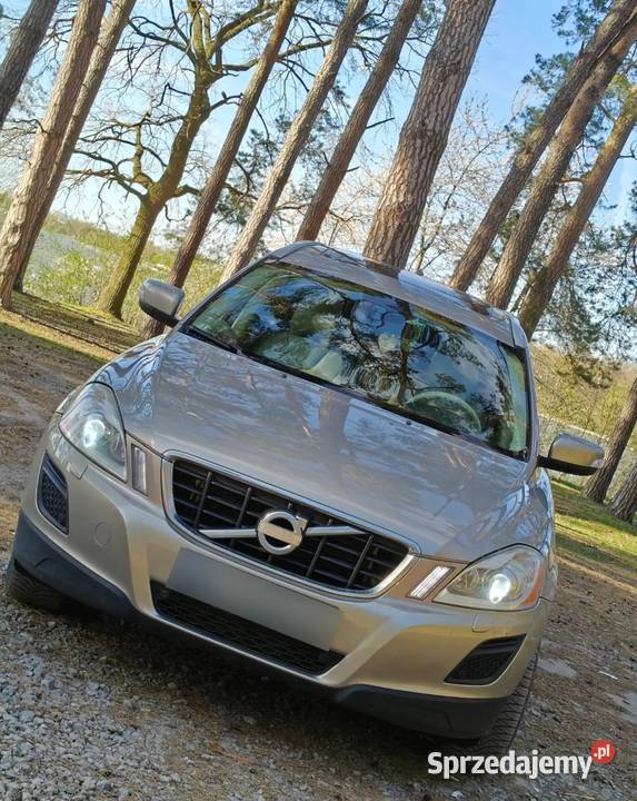 Sprzedam piękne złote Volvo XC 60 benzyna lubelskie Lublin sprzedam