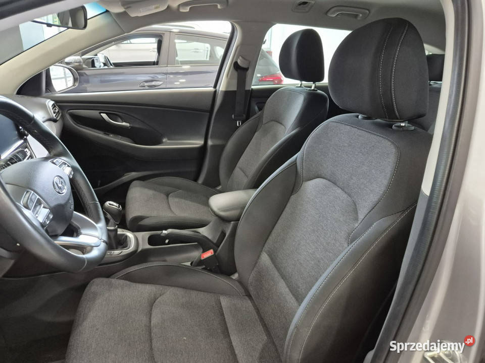 Hyundai i30 15 TGDI 160 6MT MHEV 48 Wersja Smart gniazdo USB Łódź
