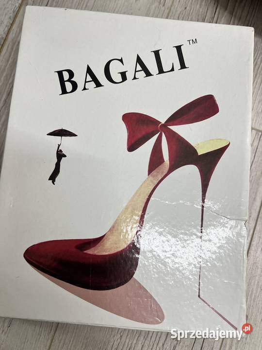 Szpilki z krzystałkami inna Warszawa