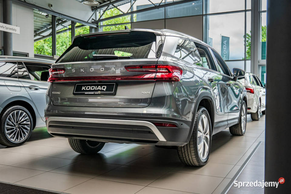 koda Kodiaq Selection 20 TDI 193 DSG 4x4 DEMO II podgrzewane fotele łódzkie Łódź
