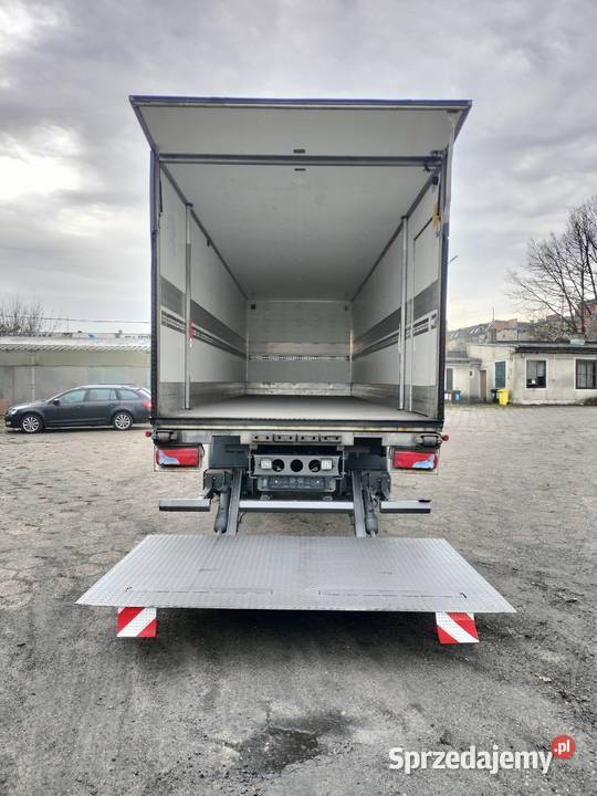 MAN TGM 15250 4x2 KONTENER IZOTERMA WINDA śląskie Częstochowa