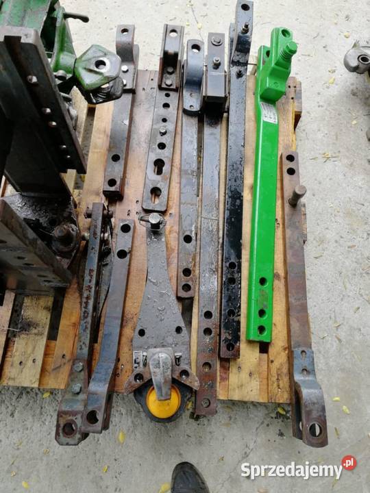 Zaczepy górny dolny do traktora massey renault Koło