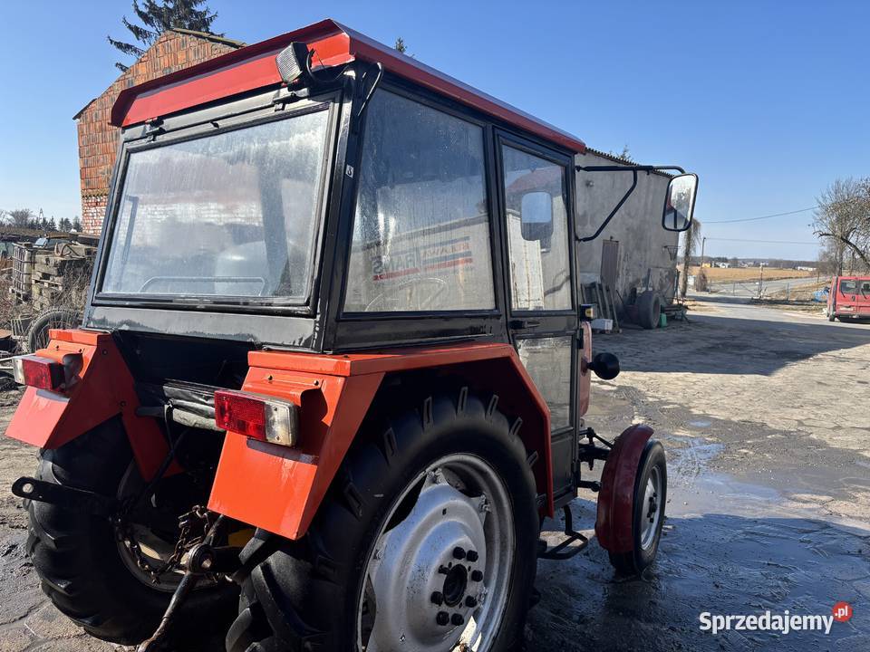 Kabina do c330 Chlebno