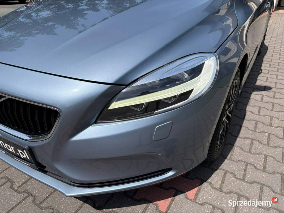 Volvo V40 20 D2 Full LED Podgrzewane fotele Motoryzacja