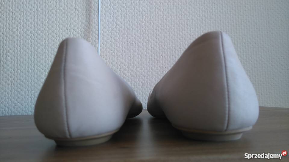 Reserved Buty Baletki Różowy czubek 38 sprzedam