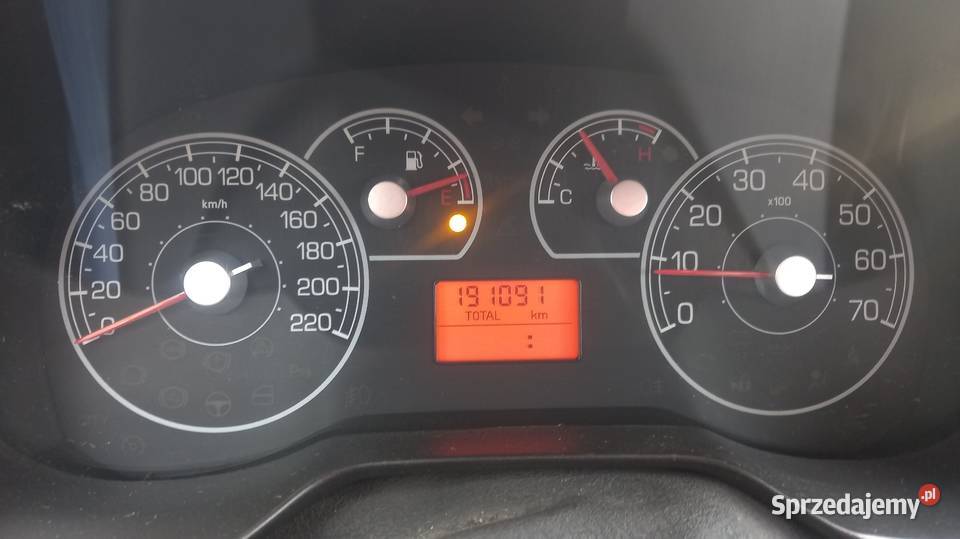 Fiat Grande Punto 14 5 drzwi klimatyzacja ogranicznik prędkości Polkowice