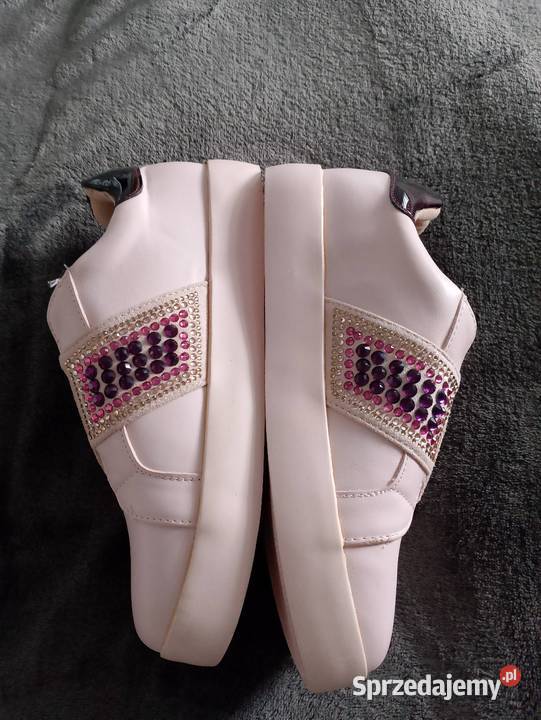 Buty Balada sportowe w rozmiarze 36 Tuchola sprzedam