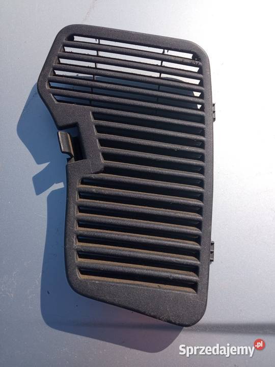 Osłona tylnej lampy wewnątrz prawa Opel Astra G osobowe kujawsko-pomorskie Posługowo
