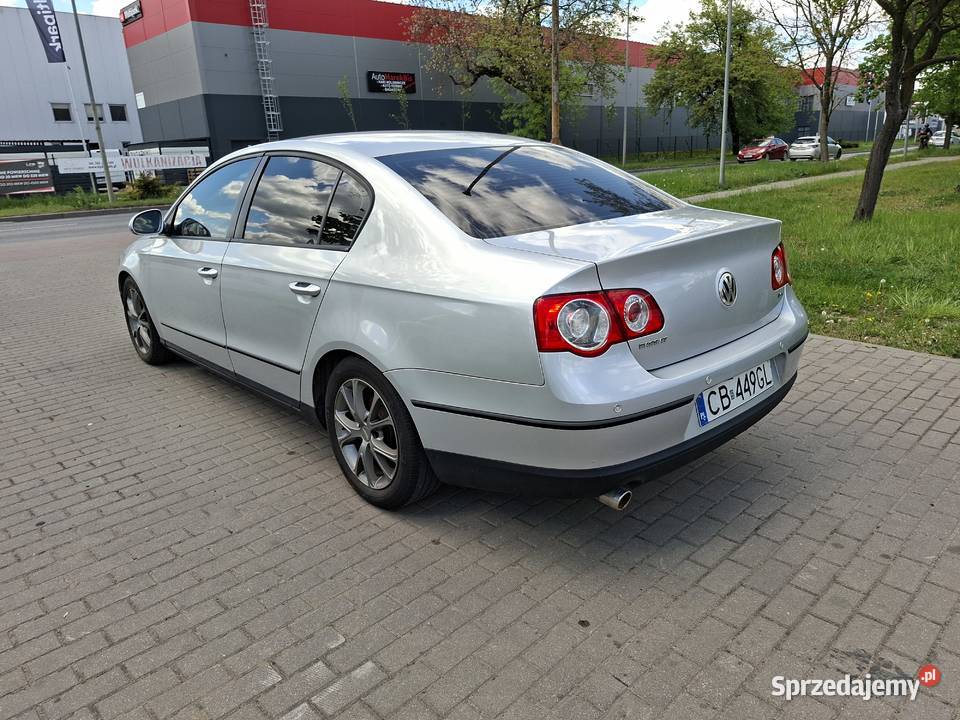 Volkswagen Passat B6 16 benzyna Sedan stan klimatyzacja Bydgoszcz sprzedam