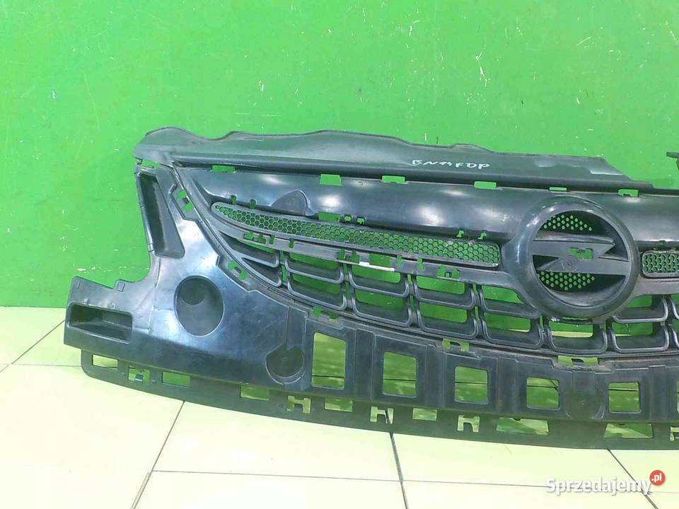 OPEL CORSA D LIFT 12 B 14r HB 5D atrapa grill