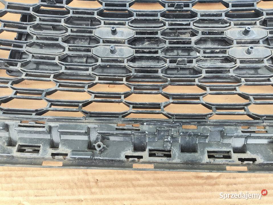 AUDI RS3 8V5 SEDAN 1720 GRILL ATRAPA