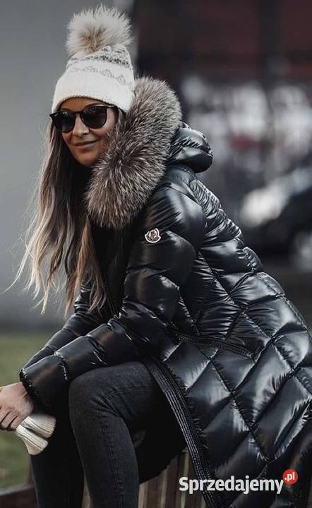 Puchowy płaszcz z Moncler