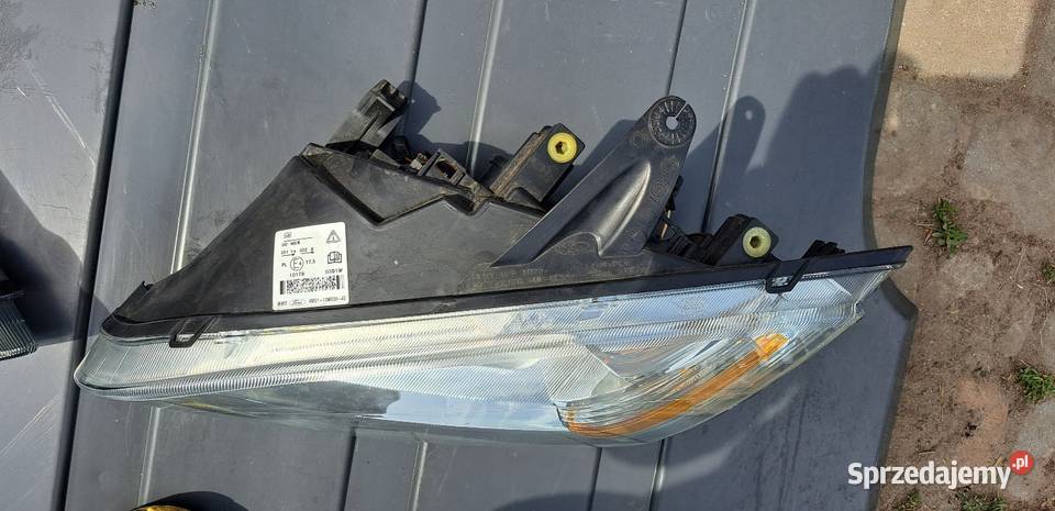 Lampa lewa I prawa Ford Focus zachodniopomorskie Pyrzyce