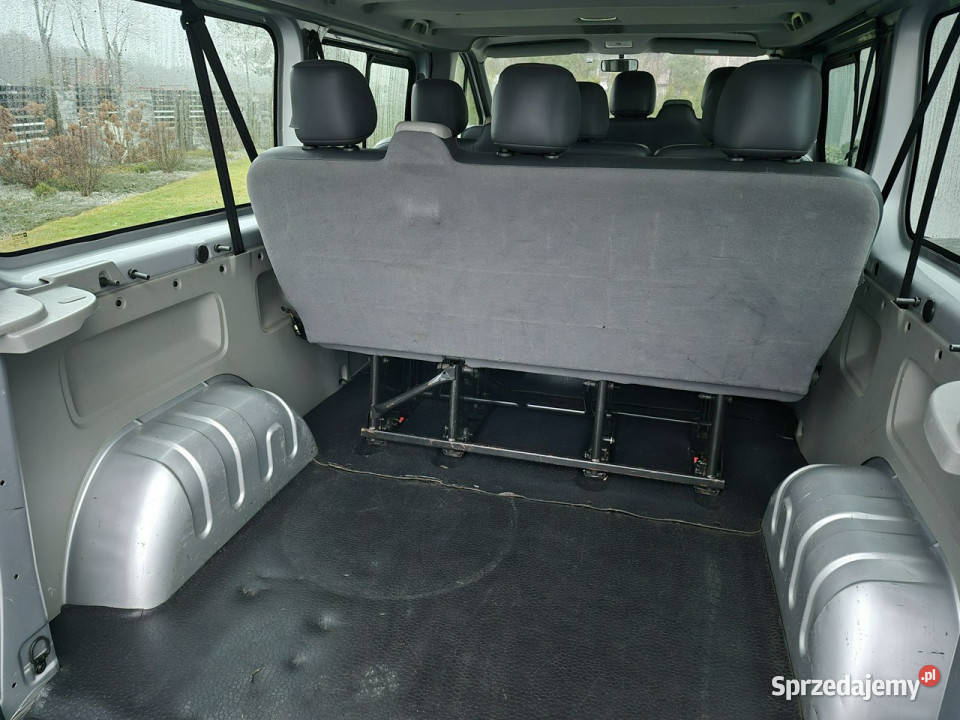 Renault Trafic LONG 9 osobowy PASANGER 115
