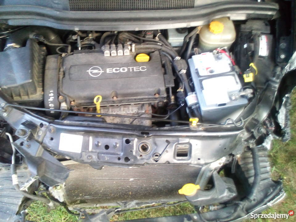 Opel Zafira B 18gaz kolizji sprzedam