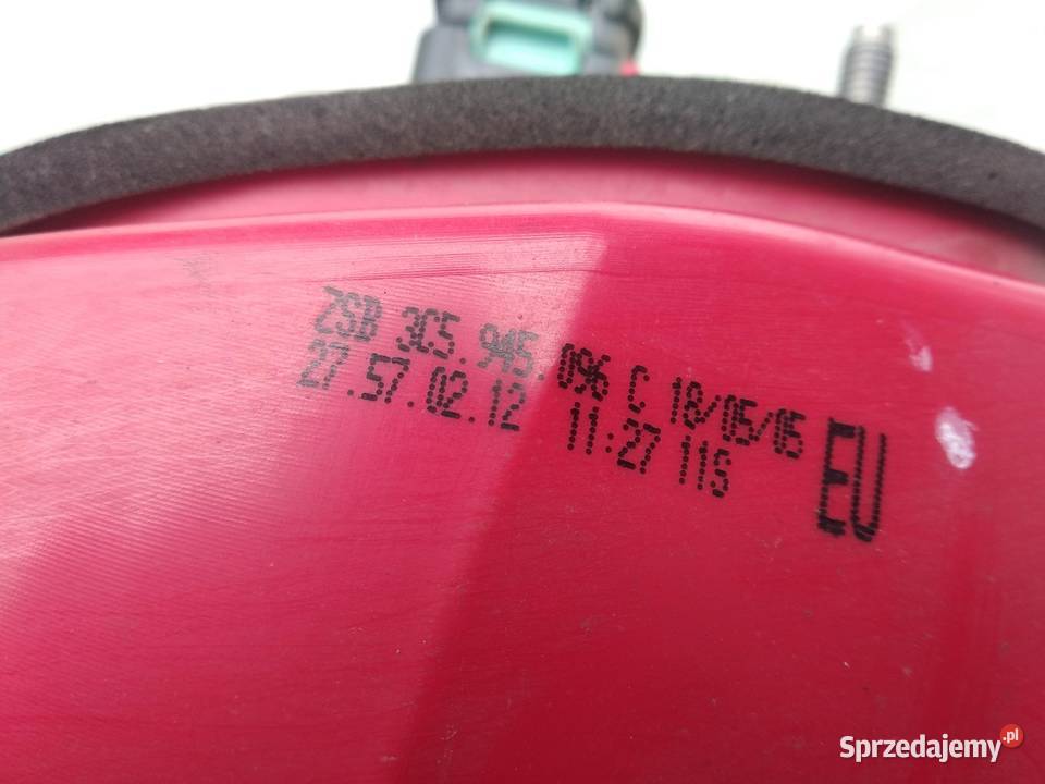 VW Passat B6 sedan lampa tył tylna prawa w Sieradz