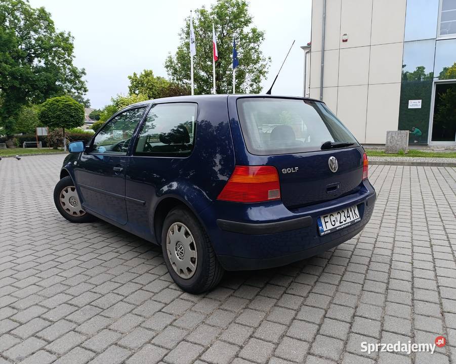 Volkswagen Golf IV 14 klima i długie opłaty