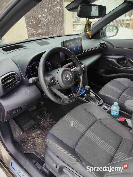 Sprzedam samochód Toyota Yaris Cross czujnik parkowania Niwiska