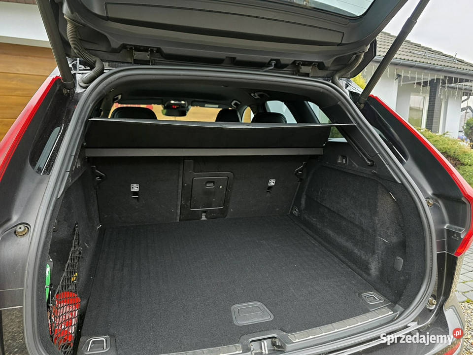 Volvo XC 60 serwis ASO Iwłaściciel II 2017 benzyna Rydułtowy sprzedam