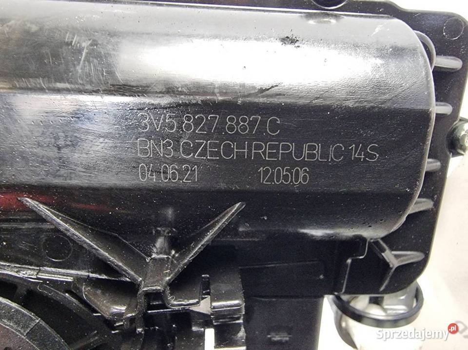 DOCIĄG KLAPY AUDI A6 C8 ALLROAD 3V5827887C osobowe Lipno