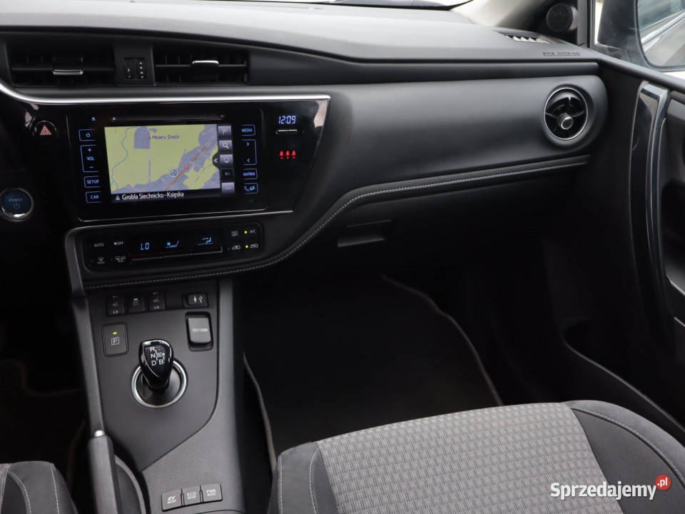 Toyota Auris Hybrid Auris Piaseczno