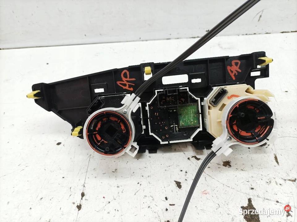 PANEL NAWIEWU E16 E17 E18 5540602330 Toyota Panele sterowania, przełączniki