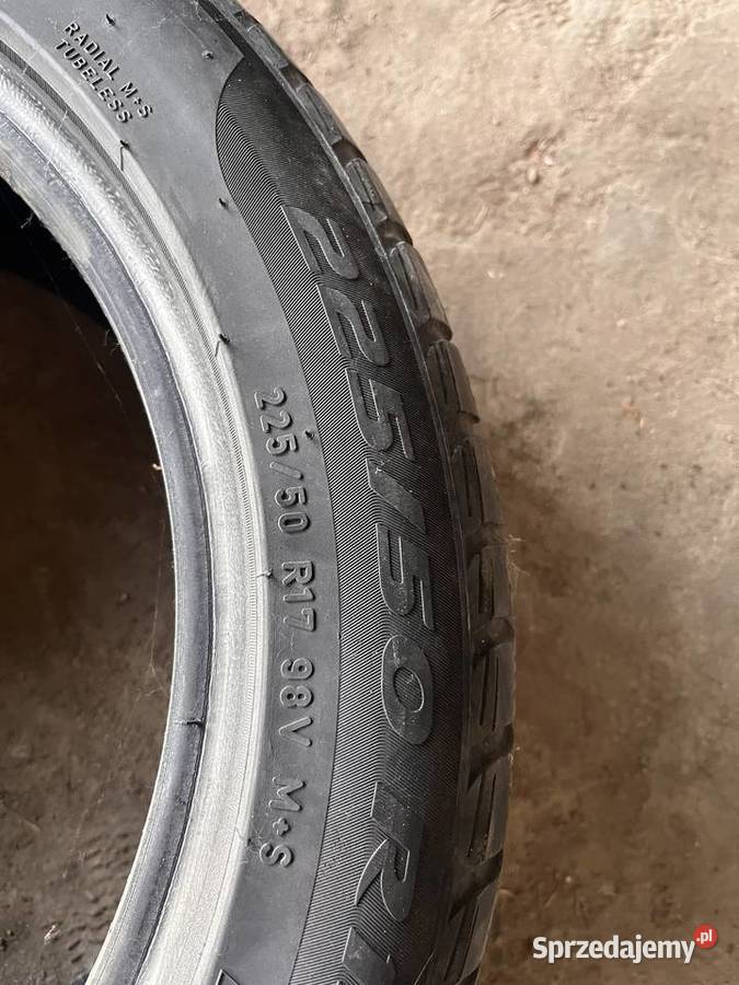 Opony 22550 r17 225 Dołhobrody sprzedam