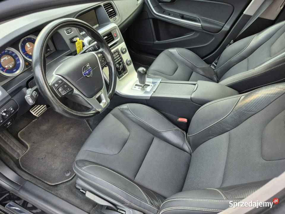 Volvo S60 navi xenon kamera automat rdesign