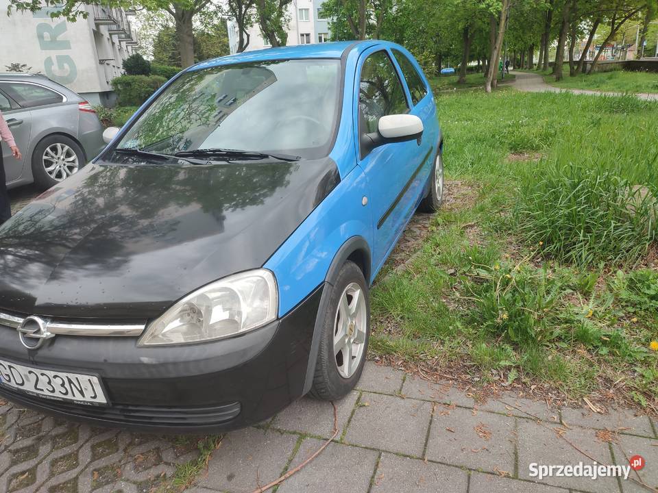 Opel corsa 12 Benz klima mały przebieg drugi kpl Gdańsk