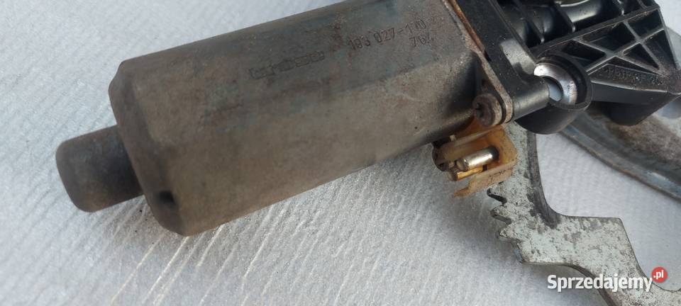 Podnośnik szyby lewy przod mercedes w202 Rok produkcji 1997 Zbąszyń