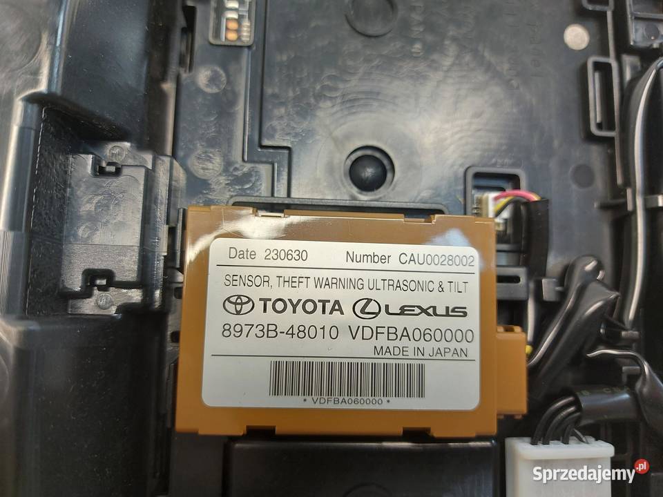 LEXUS RX500H V 5 2023 LAMPKA PODSUFITKI osobowe