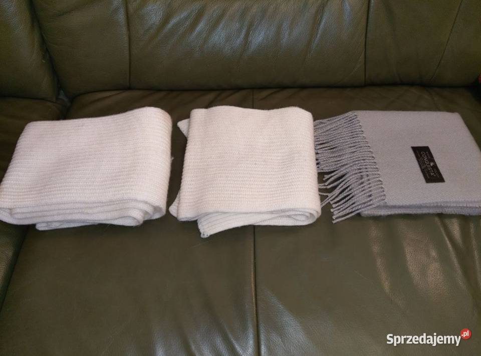 Szalik szaliki biały białe i szary zestaw Kołobrzeg