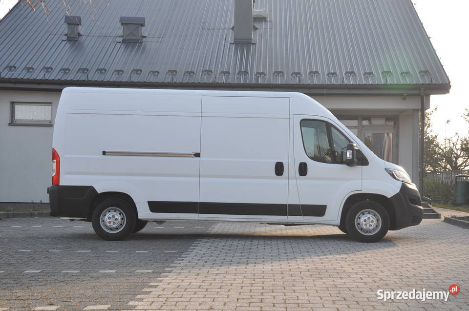 Wyjątkowo ładny bus blaszak furgon klima manualna Oleszki sprzedam